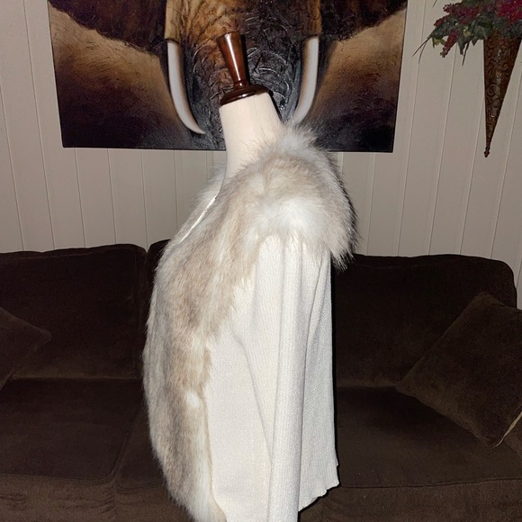 Laseine •  Large • White • Fur Trim • Jacket • New W/Tags - Picture 10 of 15